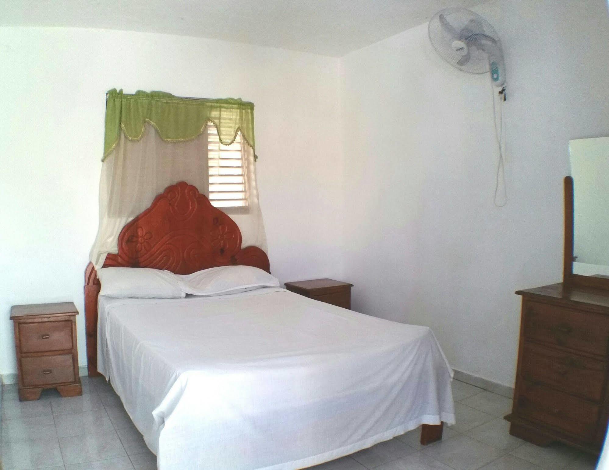 Llave Del Mar Hotel Bayahibe Exterior photo